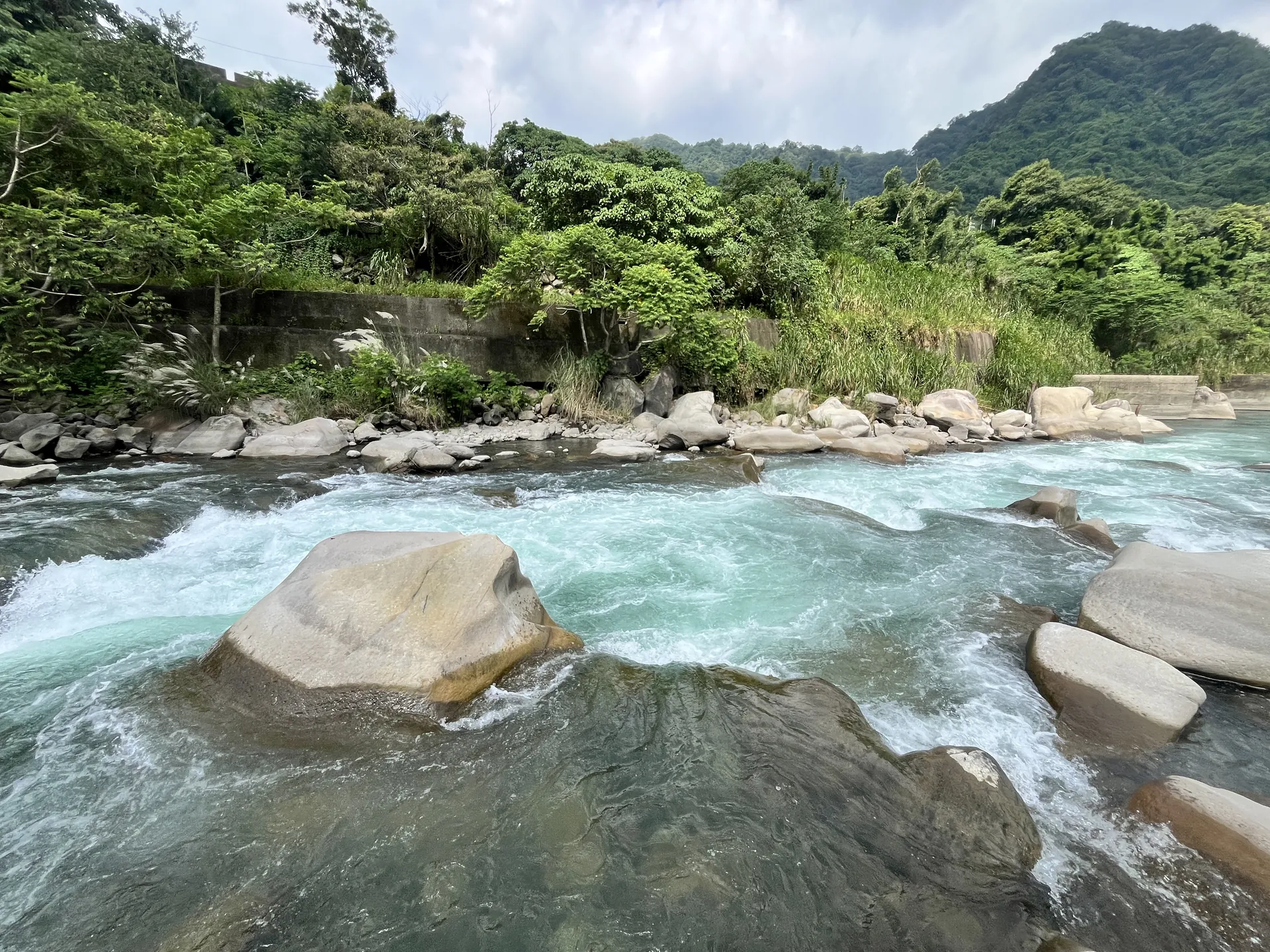 雙層落差激流