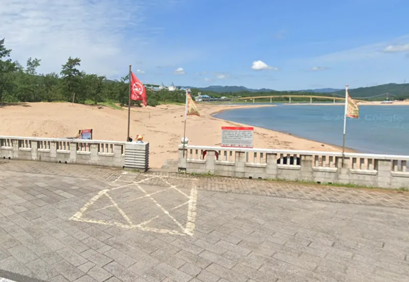 福隆東興宮衝浪點 (下水點 / 衝浪起岸點)